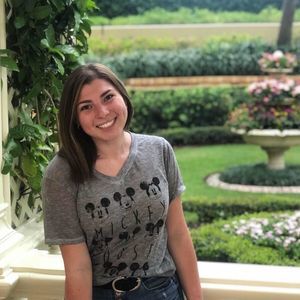 Meet your Posher, Becca